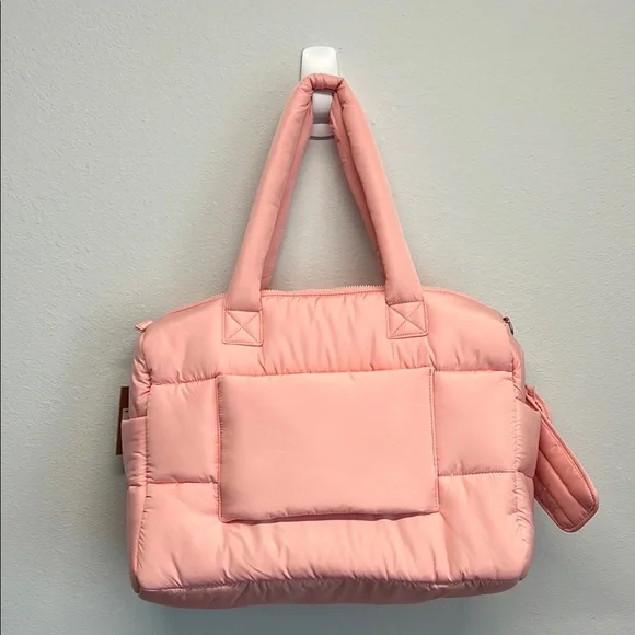 Wilo The Label | Pink Weekender Tote Bag Set w/Crossbody Stap 💖 - Picture 12 of 12